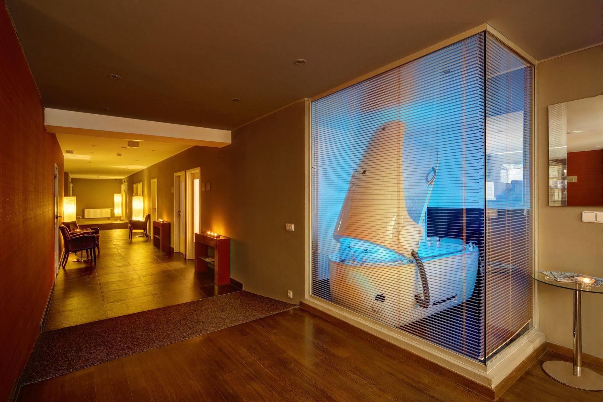Wellness Paradise Hotel